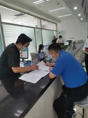 泰山區行政審批服務局 以“換位體驗”把脈問診 用“深化改革”提升服務效能